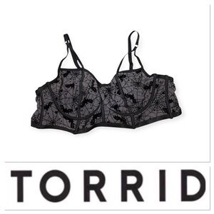 🆕 Torrid strappy underwire black bralette with bats & spiderwebs size 3-3X/22-24